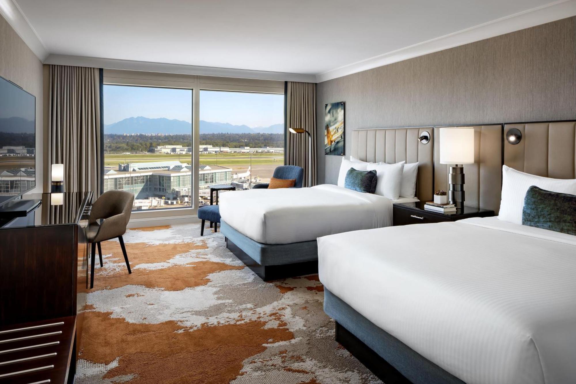 Fairmont Vancouver Airport In-Terminal Hotel Richmond Ngoại thất bức ảnh A guest room at the Westin Seattle Airport